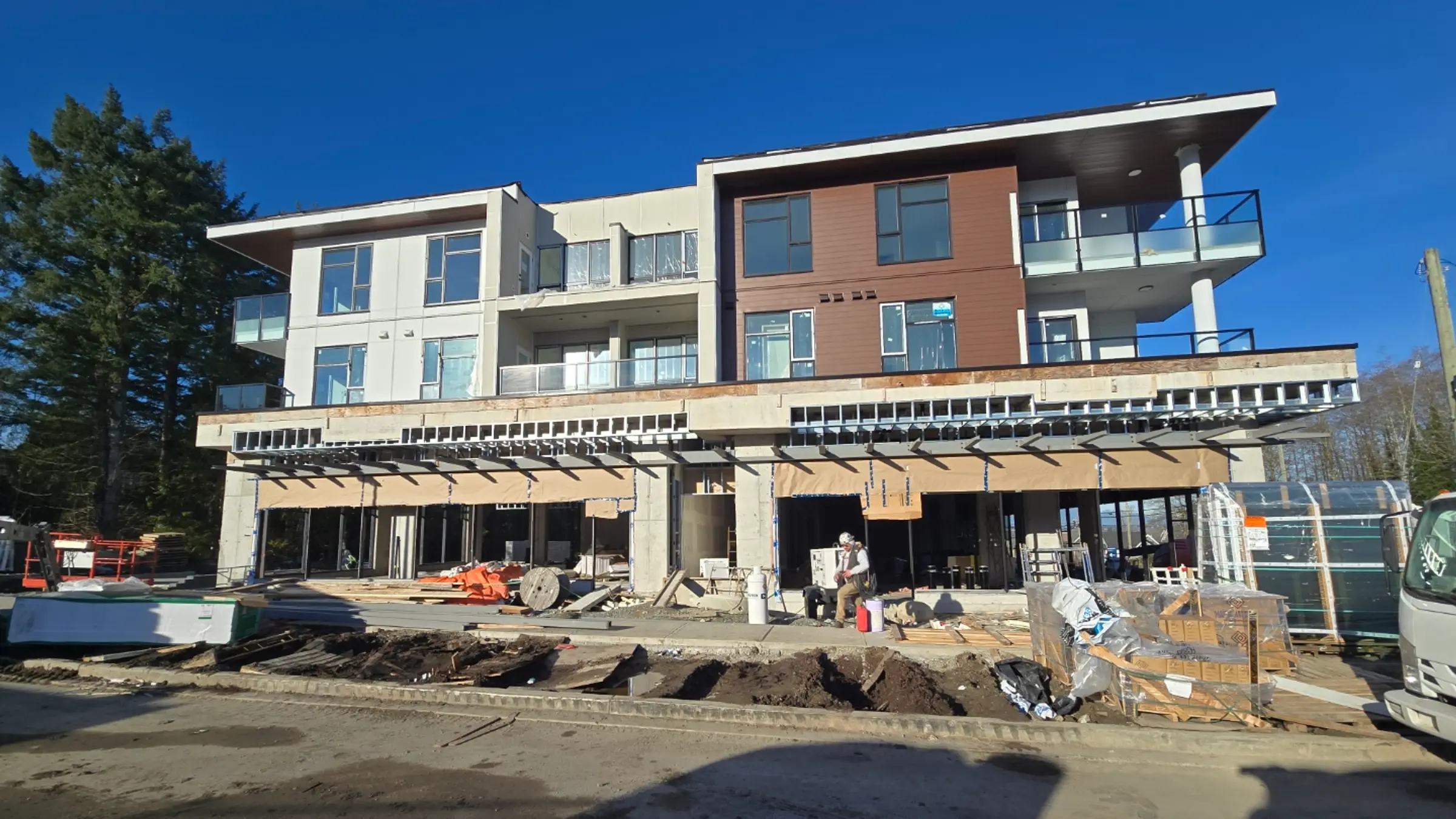 Storefront canopy steel installed by Markon Metalworks